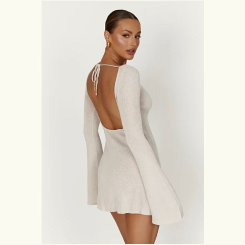 Meshki - Long Sleeve Open Back Mini Knit Dress - Grey